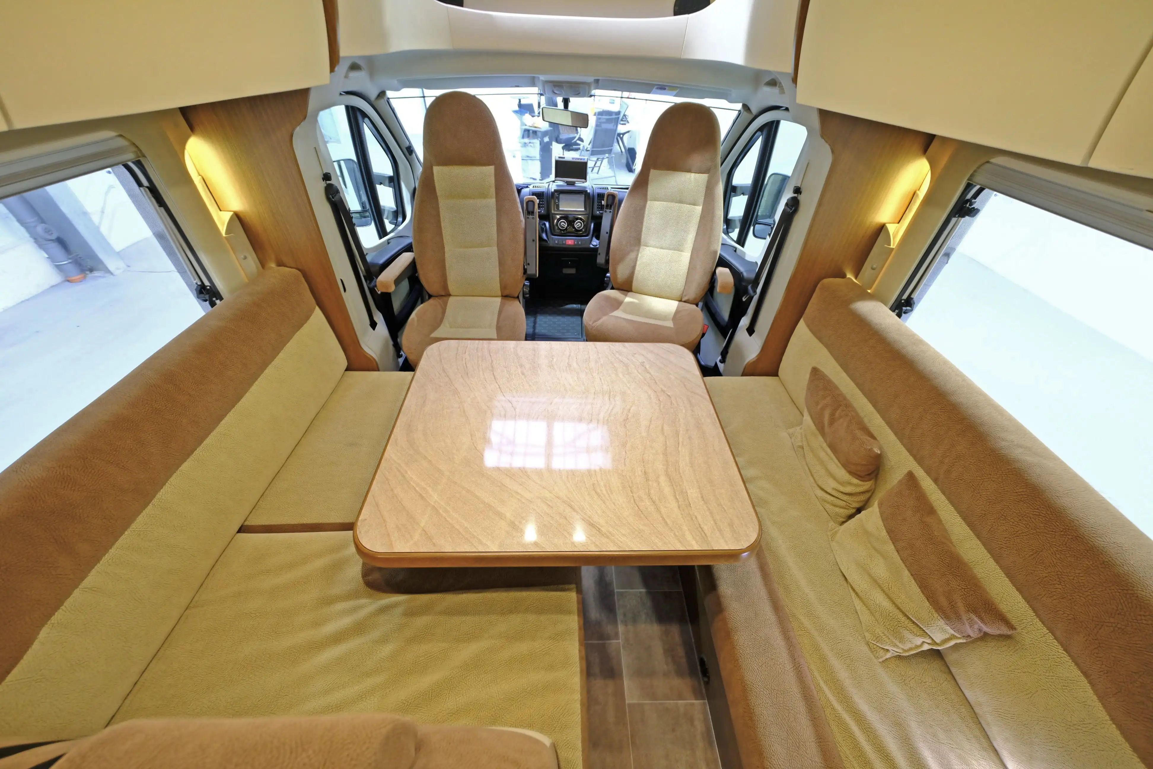 BUERSTNER Ixeo Plus 875 IT - Ansicht 7